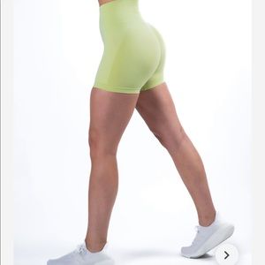 BRAND NEW Alphalete Amplify Shorts